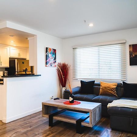 Modern Remodeled 1-Bedroom Close To Hollywood Walk Of Fame With Parking Los Angeles Exteriör bild