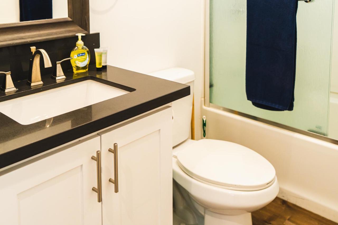 Modern Remodeled 1-Bedroom Close To Hollywood Walk Of Fame With Parking Los Angeles Exteriör bild